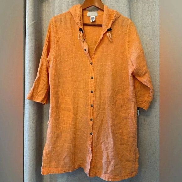 “Dotty Cotton Gauze Ezze Wear Outdoors” Size S/P, Light Orange Button Down Tunic - Picture 1 of 12